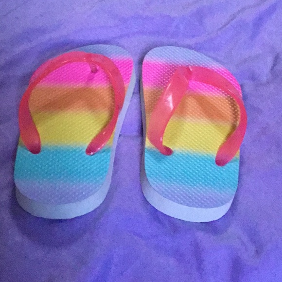 Shoes - Picture 3 of 4